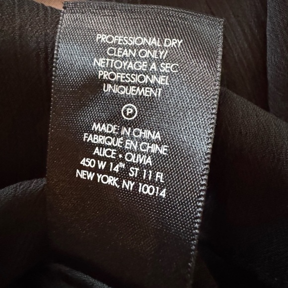 Alice + Olivia Gia Black Ruffle Cold Shoulder Top Sz XS Sheer Romantic Ethereal - Picture 5 of 8